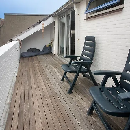 Daire Modern With Balcony, Sleeps 2 *